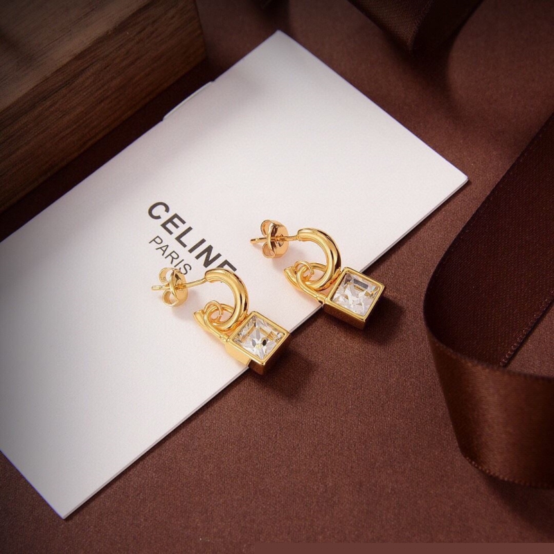 Ce**e earrings